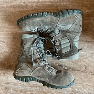 Belleville Men's Tactical Boots in Grayish green size 9